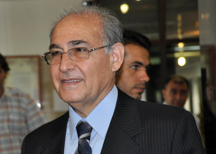 دکتر مجتبی وحید گلپایگانی